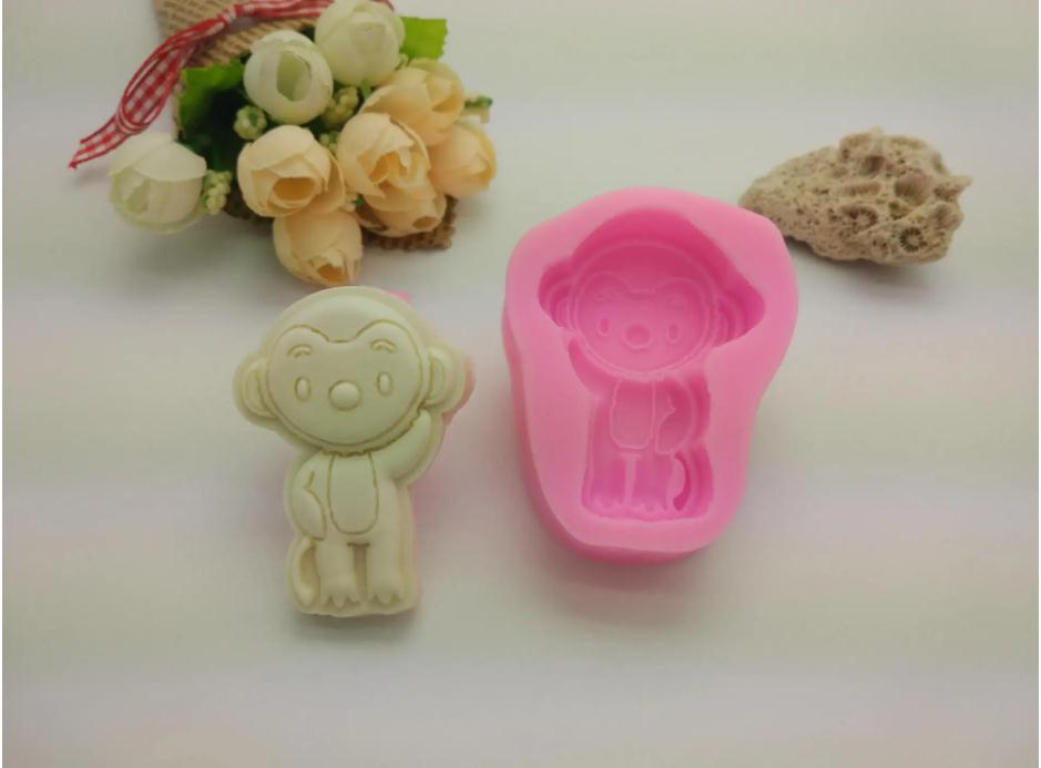 模具硅膠制品用什么才能清洗干凈 ？