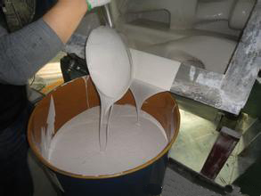 耐低溫模具硅膠能耐低溫多少度？